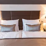 Aura Adults Only 4* Balatonfüred