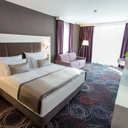 فندق Aura Adults Only 4*