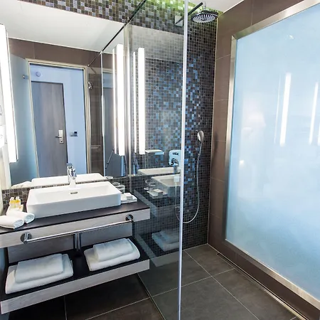 فندق Aura Adults Only 4*