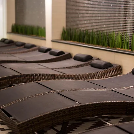 فندق Aura Adults Only