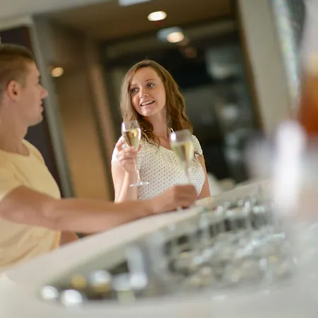 فندق Aura Adults Only بالاتونفوريد