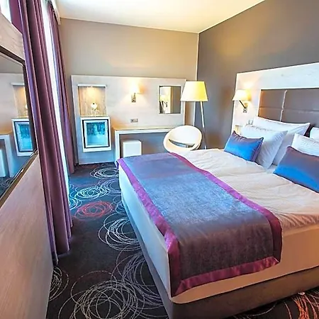 Aura Adults Only 4* Balatonfüred