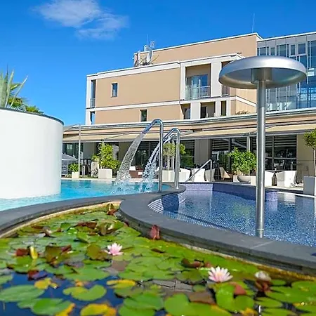 Aura Adults Only 4* Balatonfüred