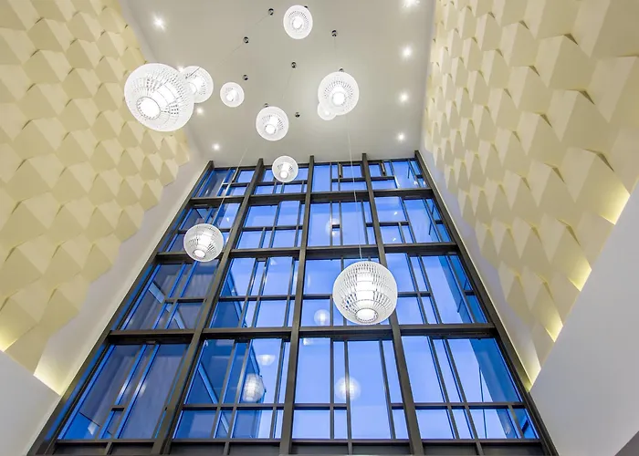 Aura Adults Only Otel 4*