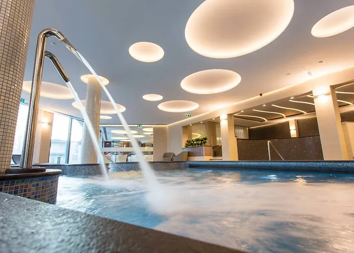 Aura Adults Only Otel 4*