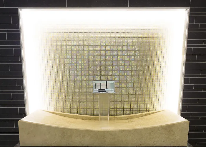 Aura Adults Only 4* バラトンフレド