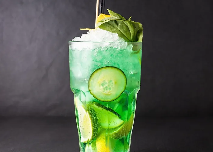 Aura Adults Only 4* バラトンフレド